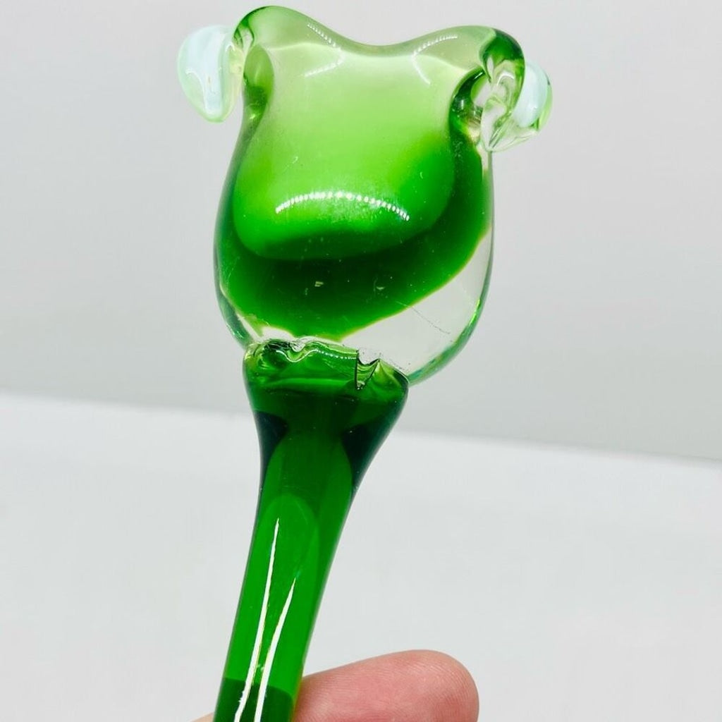 Art Glass Stemmed Flower Decor